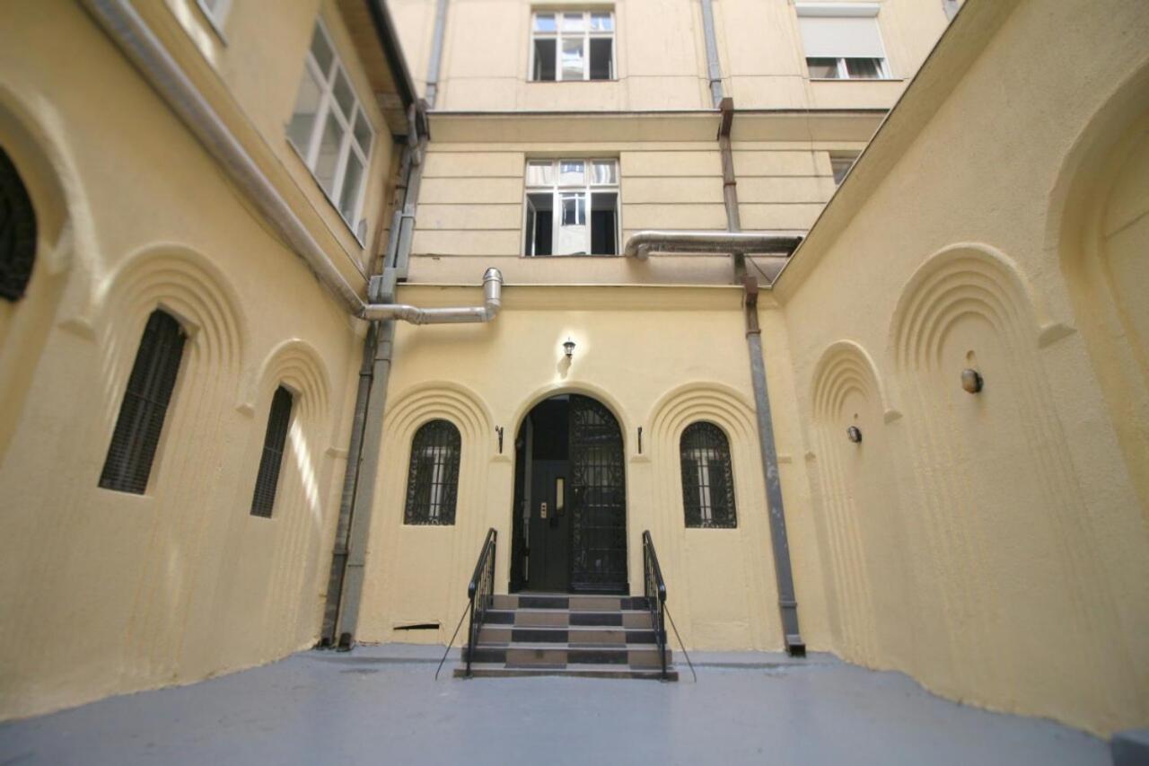 Studio Apartman Kocka Belgrade Luaran gambar