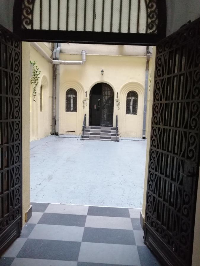 Studio Apartman Kocka Belgrade Luaran gambar