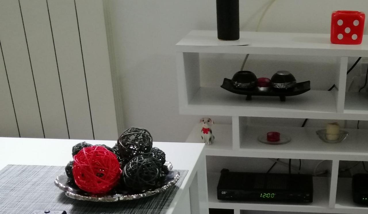 Studio Apartman Kocka Belgrade Luaran gambar