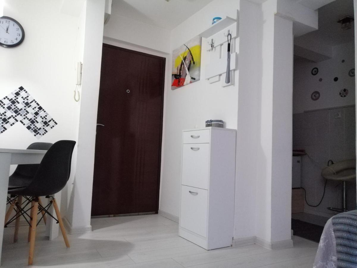 Studio Apartman Kocka Belgrade Luaran gambar
