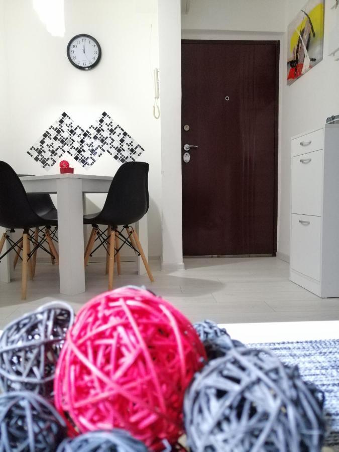 Studio Apartman Kocka Belgrade Luaran gambar