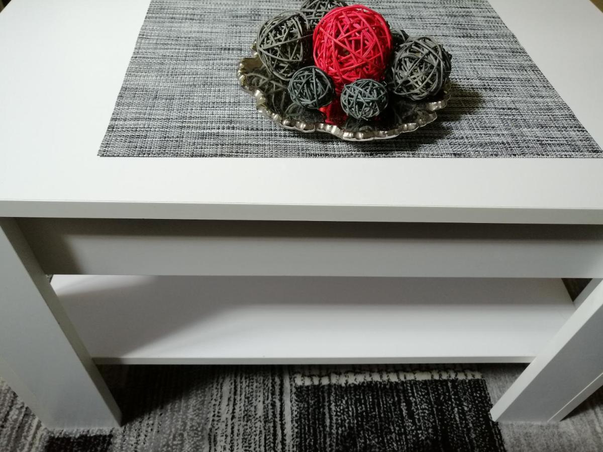 Studio Apartman Kocka Belgrade Luaran gambar