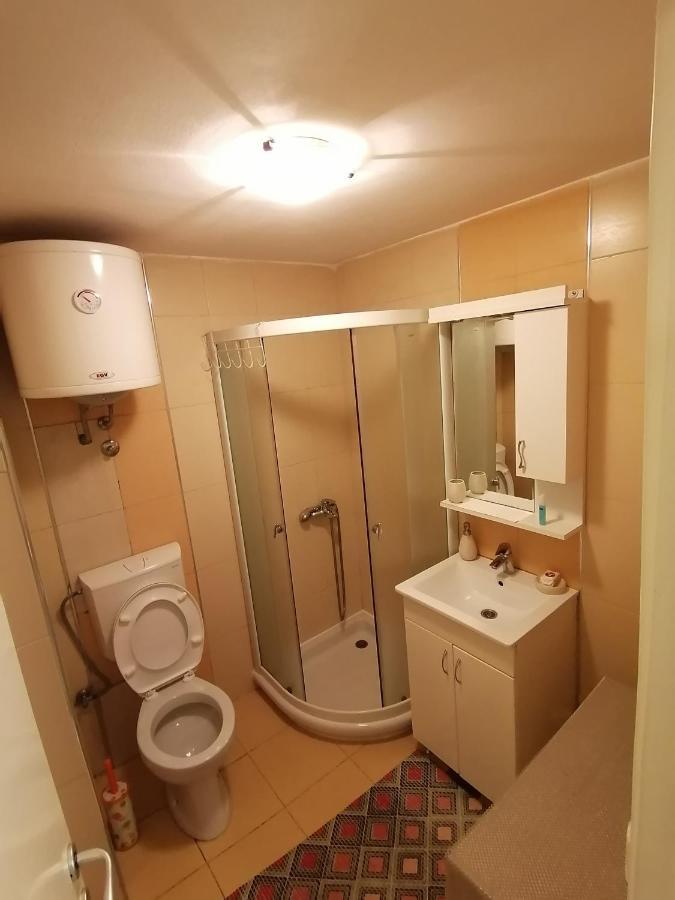 Studio Apartman Kocka Belgrade Luaran gambar
